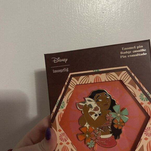 Loungefly Disney Moana and Pua Floral Glitter Limited Edition 1000 Pin NWT - Picture 5 of 11